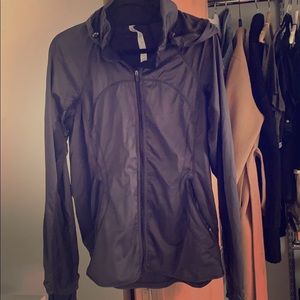 Lululemon jacket with packable good